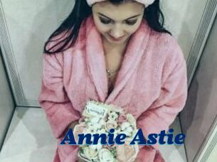 Annie_Astie