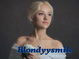 Blondyysmile