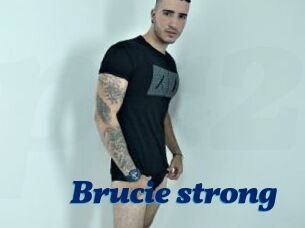 Brucie_strong