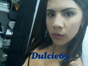 Dulcie_69