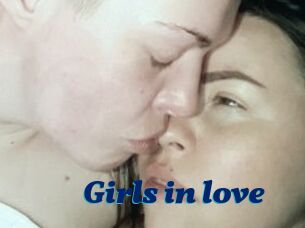 Girls_in_love