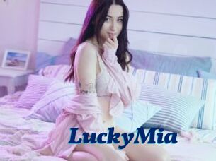 LuckyMia