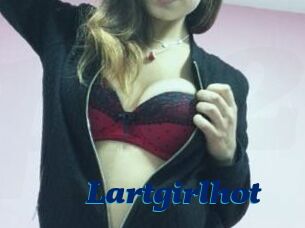 Lartgirlhot