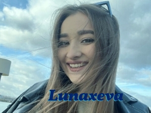Lunaxeva