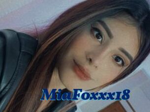 MiaFoxxx18