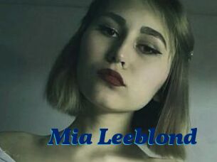 Mia_Leeblond