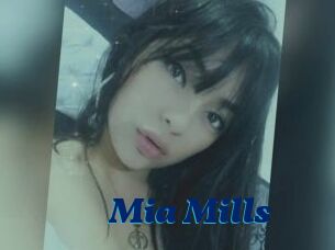 Mia_Mills