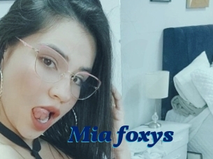 Mia_foxys