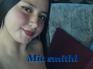 Mia_smithl