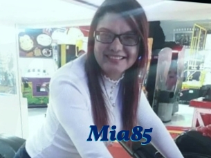 Mia85