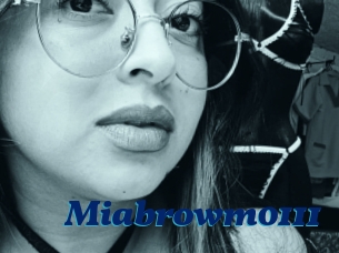 Miabrowm0111