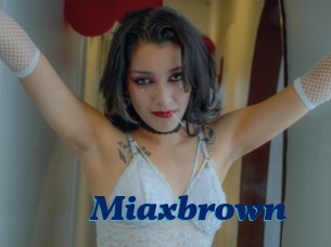 Miaxbrown