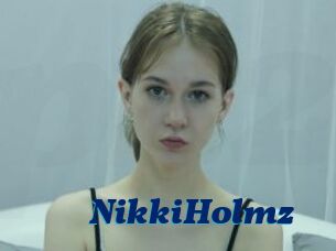 NikkiHolmz