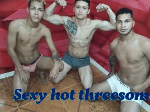 Sexy_hot_threesome